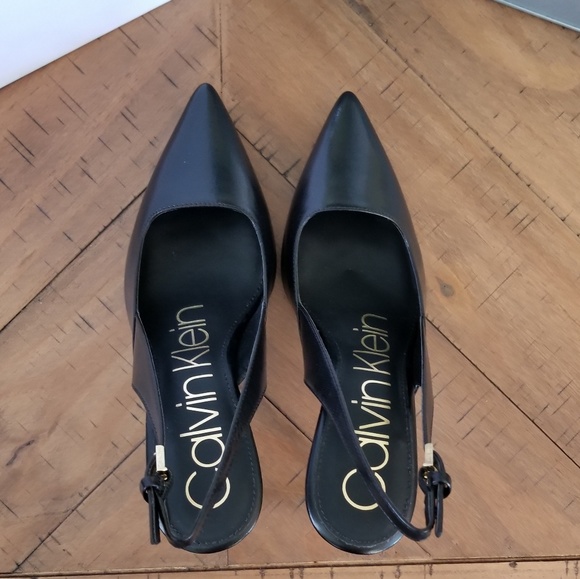 🆕️ Calvin Klein Pumps - Picture 3 of 7